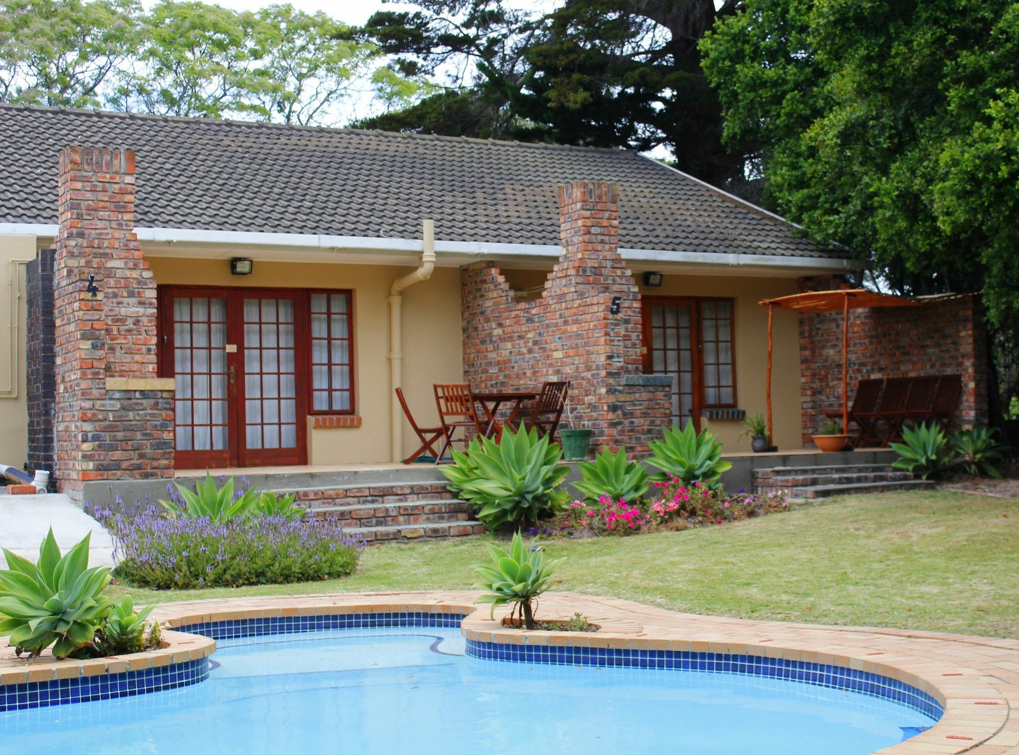 African Aquila Guest Lodge Glendinningvale Exterior foto