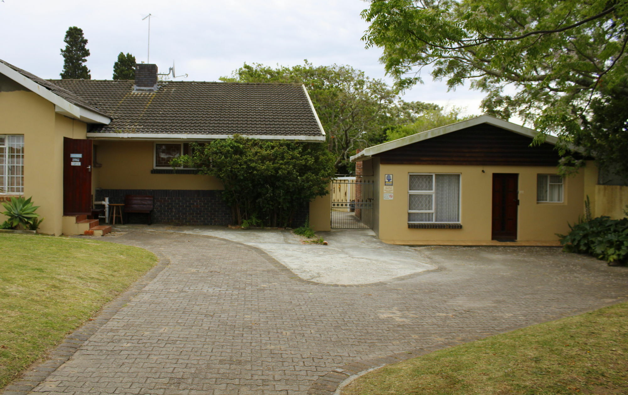 African Aquila Guest Lodge Glendinningvale Exterior foto